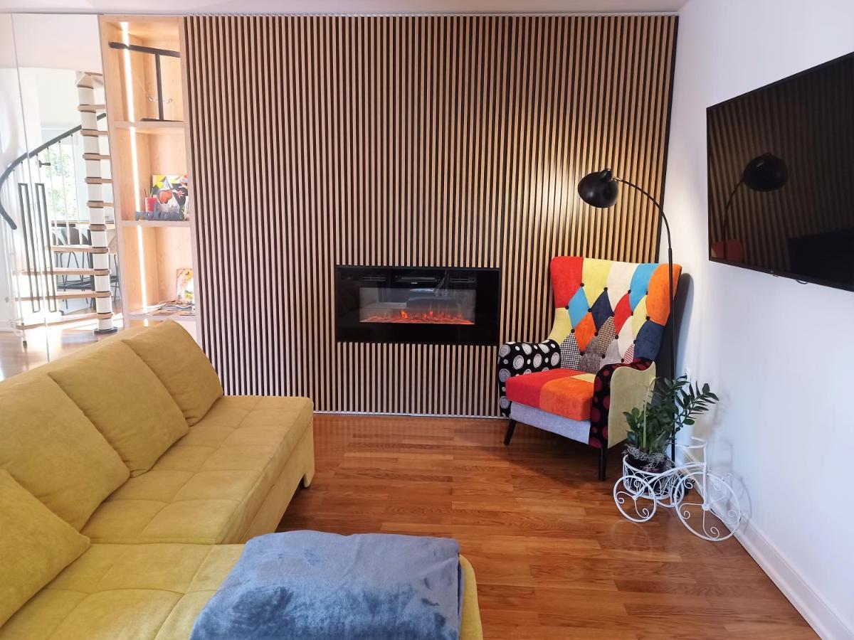 Stunning New In Centre Of *
