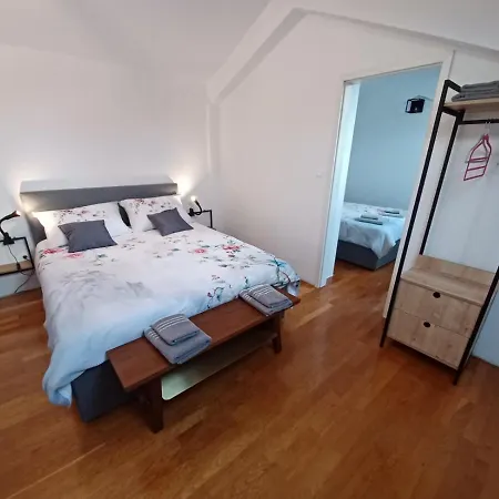Stunning New Apartment In Centre Of Buzet Exterior foto